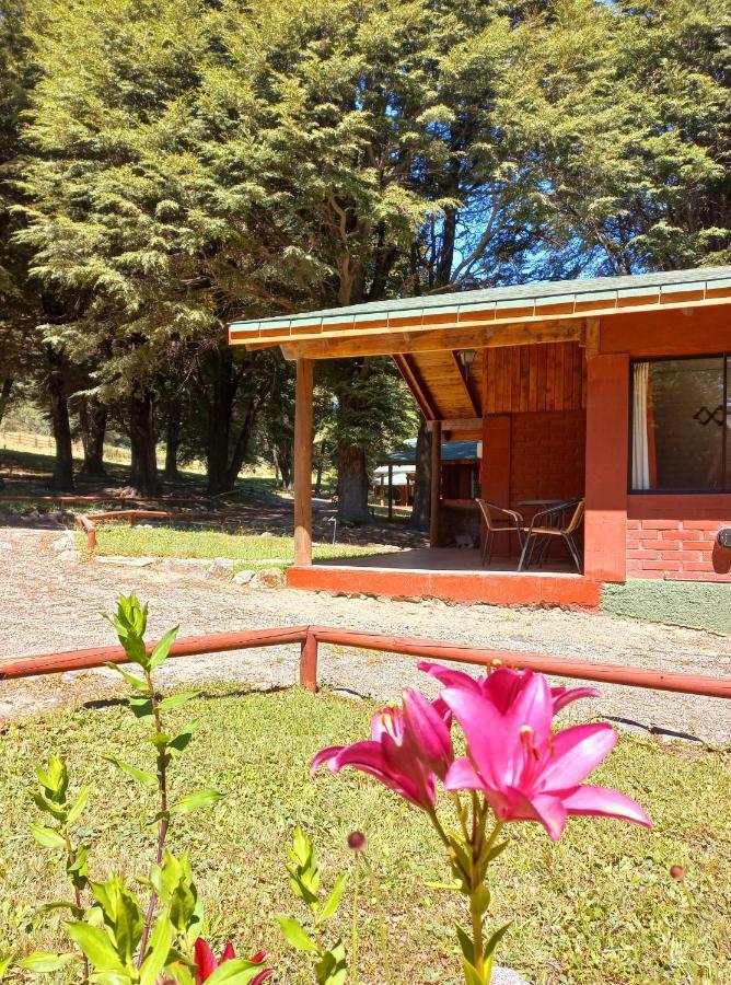 Cabanas Rapidos Del Rio Baker Puerto Bertrand Eksteriør bilde